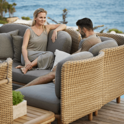 Cane-line Arch 3-Seter Sofa M/Lav Arm/Ryggstøtte 10 Cane-line Arch 3-Seter Sofa M/Lav Arm/Ryggstøtte -hemma butik 2023 2023 03 10 09 05 17