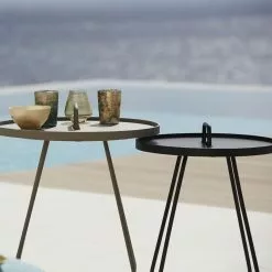 Cane-line Sidobord I Farten Litet 25 Cane-line Sidobord I Farten Litet -hemma butik 2023 on the move 0022 on the move tables 1571336101 07fa1a9a 830e 4f67 a26c 7479eb54489f